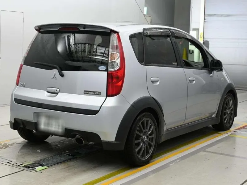 Mitsubishi COLT RALLIART VERSION R · 2010 – Weitere Ansicht (Auktionsfoto)