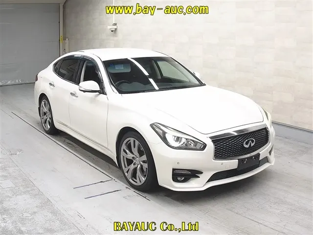 Nissan FUGA 370GT TYPE S · 2015 – Außenansicht (Auktionsfoto)