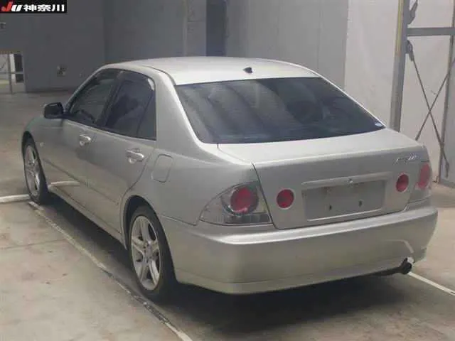 Toyota ALTEZZA AS200Z EDITION 0ULI YELLOW LI · 2001 – Weitere Ansicht (Auktionsfoto)