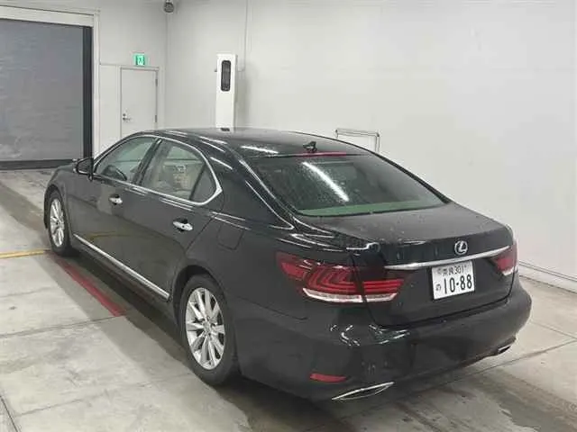 Lexus LS LS460L · 2010 – Weitere Ansicht (Auktionsfoto)