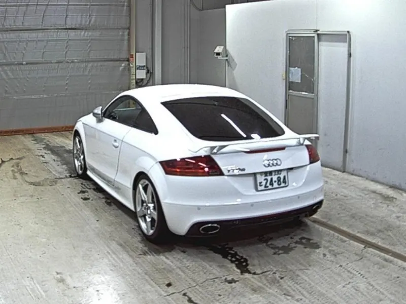 Audi TT RS COUPE BASE GRADE 4WD · 2012 – Weitere Ansicht (Auktionsfoto)