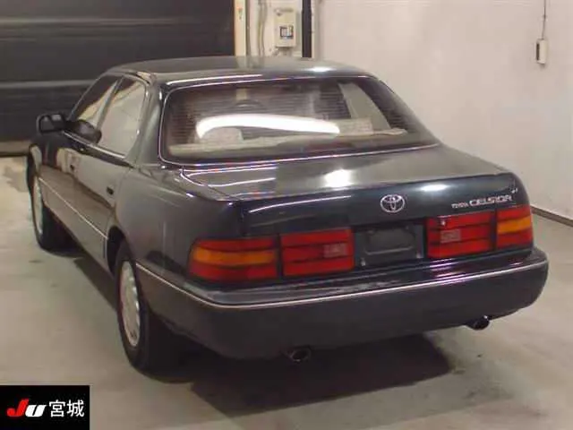 Toyota CELSIOR · 1991 – Weitere Ansicht (Auktionsfoto)