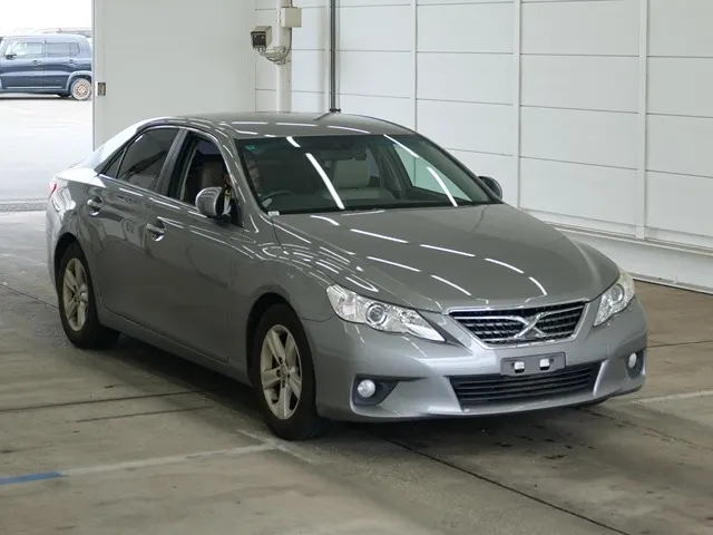 Toyota MARK X 250G RELAX SELECTION · 2010 – Außenansicht (Auktionsfoto)