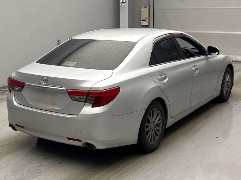 Toyota MARK X 250G YELLOW RE- BELL · 2014 – Weitere Ansicht (Auktionsfoto)