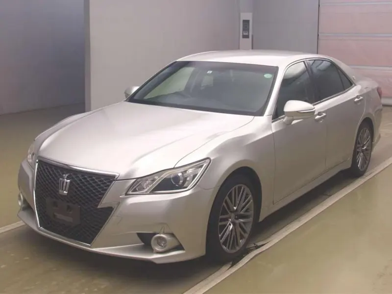Toyota CROWN ATHLETE S · 2013 – Außenansicht (Auktionsfoto)