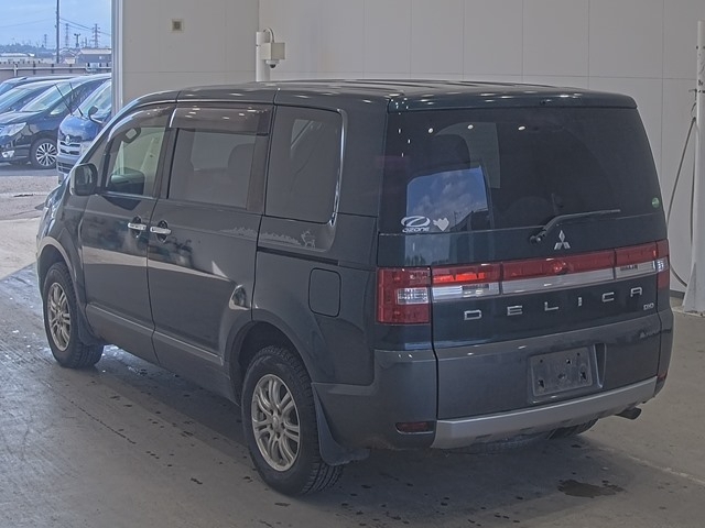Mitsubishi DELICA WAGON · 2018 – Weitere Ansicht (Auktionsfoto)