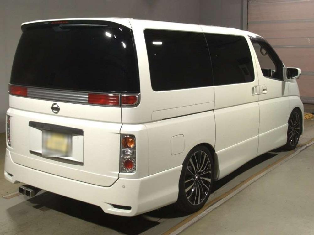 Nissan ELGRAND 250 HIGHWAY S BLACK LEATHER ED · 2008 – Weitere Ansicht (Auktionsfoto)