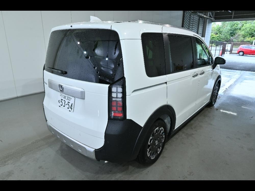 Honda FREED CROSS MANY -5 PERSON · 2025 – Weitere Ansicht (Auktionsfoto)