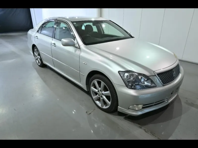 Toyota CROWN 2.5 ATHLETE · 2004 – Außenansicht (Auktionsfoto)