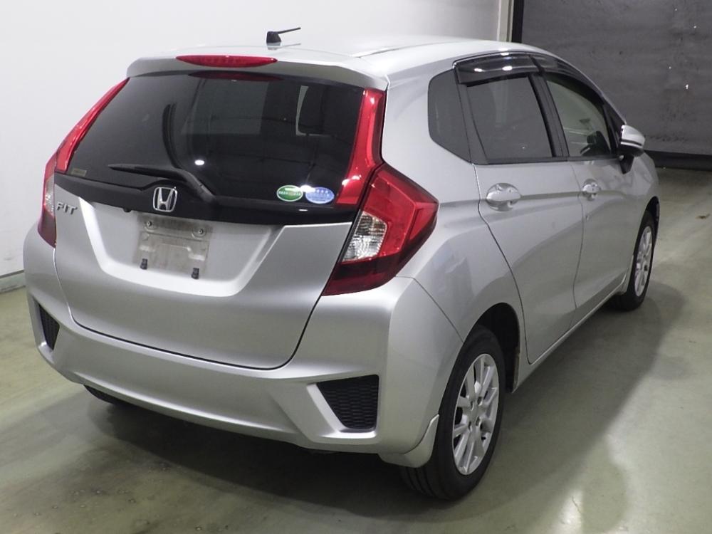 Honda FIT 4WD 13G L PACKAGE · 2015 – Weitere Ansicht (Auktionsfoto)