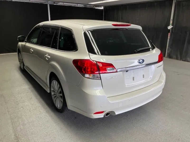 Subaru LEGACY TOURING WAGON 2.5I EYESIGHT S PACKAGE · 2011 – Weitere Ansicht (Auktionsfoto)