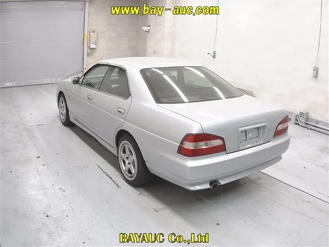 Nissan LAUREL 25 CLUB S · 1999 – Weitere Ansicht (Auktionsfoto)